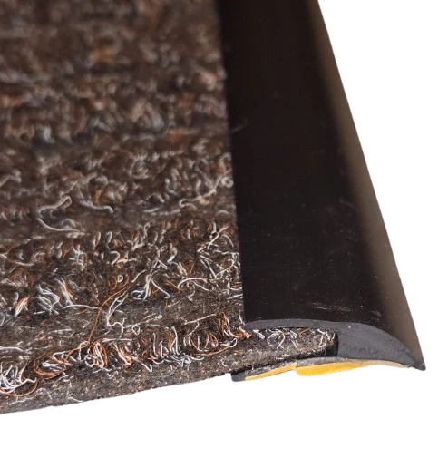 Ukončovací profil – černý, jednostranný, 1000 × 32 mm